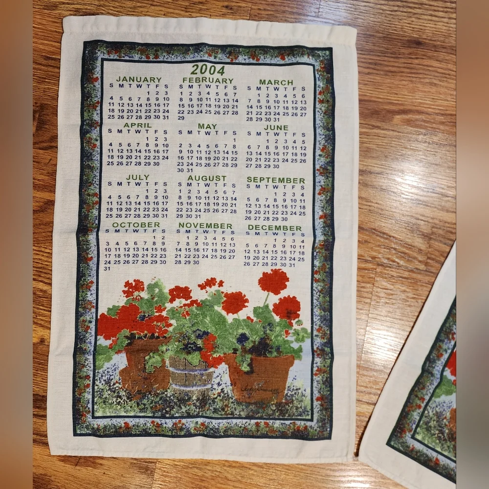 Vintage Collectible Set of 2 Calendar Linen Tea Towels 2004 & 2005 Red Flowers
